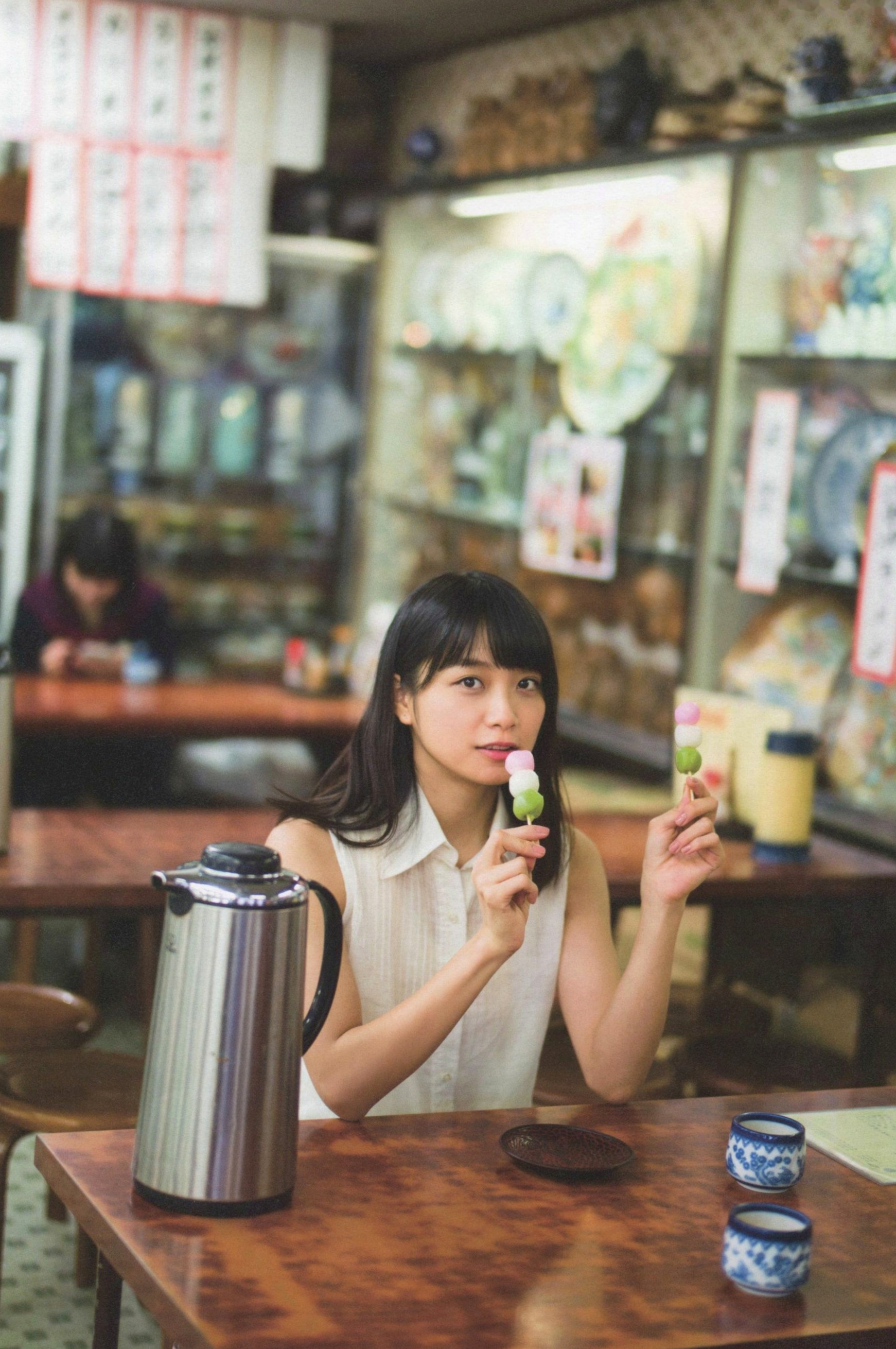 PB写真集_深川麻衣《ずっと、そばにいたい》:海边户外清新自然写实,治愈系甜美女神风