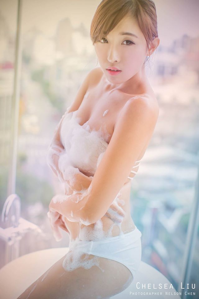 小漾 灵气妹子沐浴私房写真图