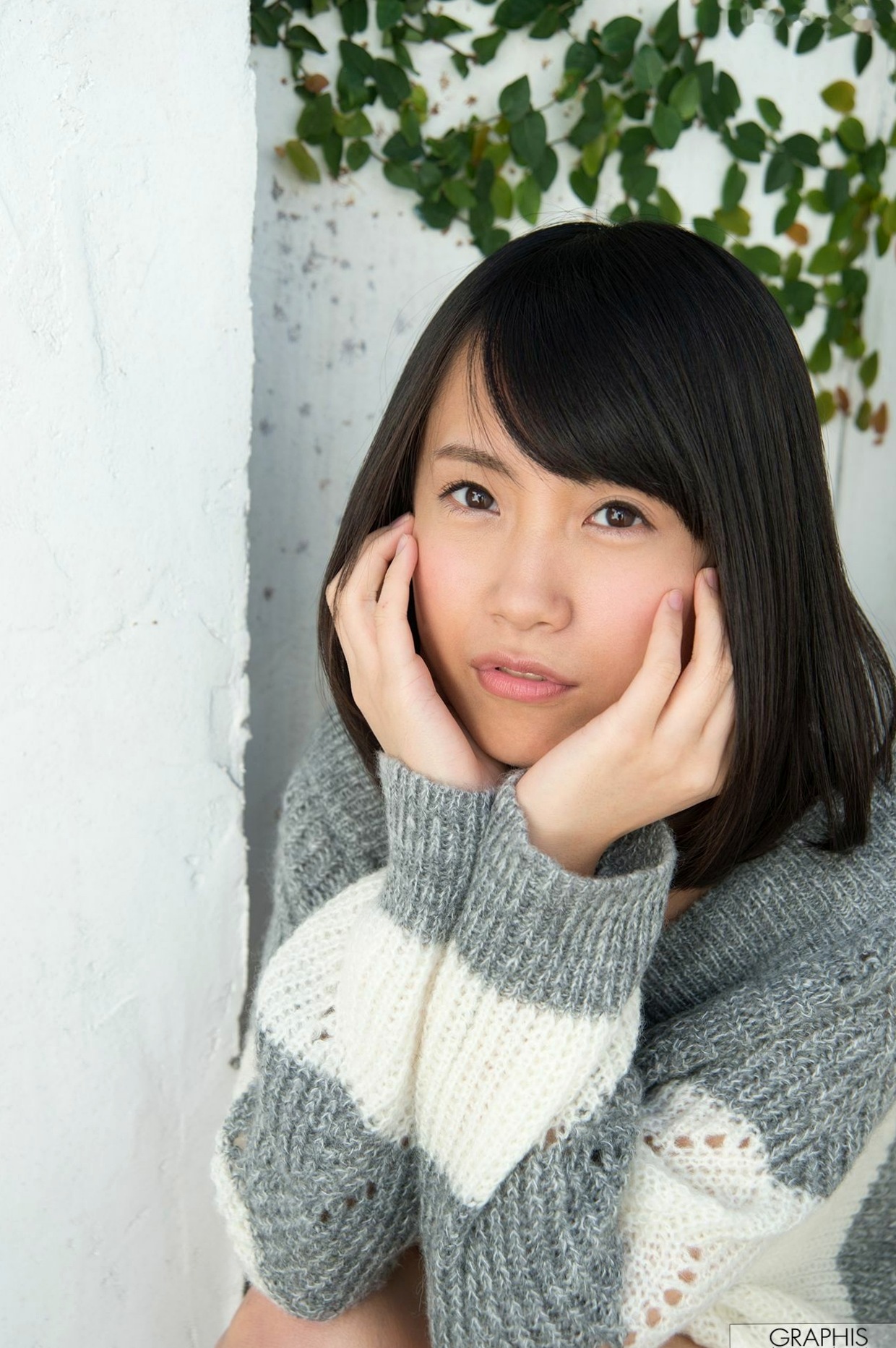 Graphis写真集:长濑麻美(Asami Nagase)清纯少女户外写真,尽显温柔治愈之美