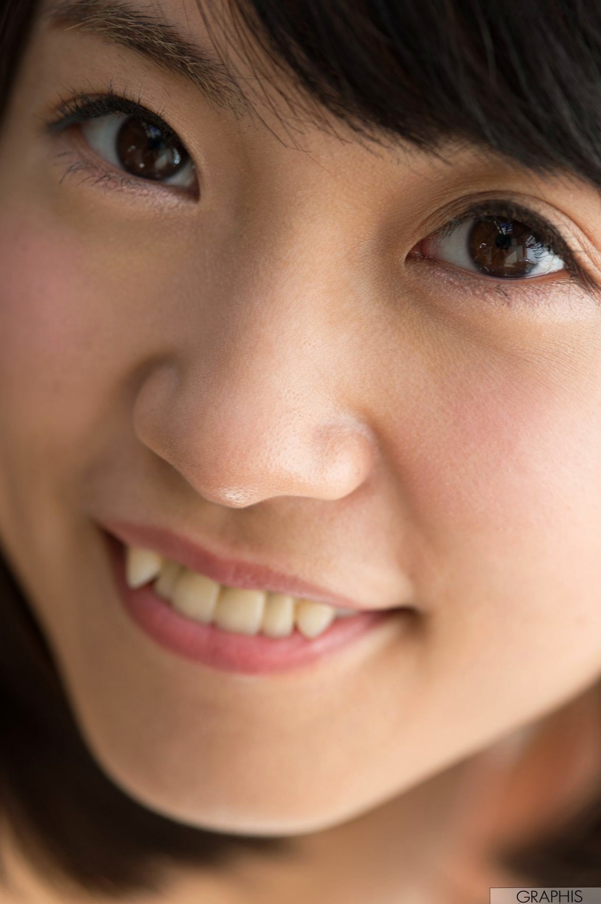 Graphis写真集:长濑麻美(Asami Nagase)清纯少女户外写真,尽显温柔治愈之美