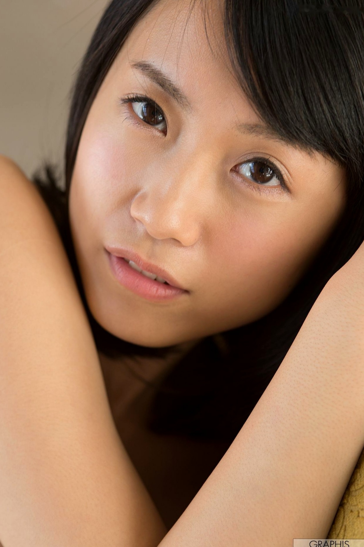 Graphis写真集:长濑麻美(Asami Nagase)清纯少女户外写真,尽显温柔治愈之美