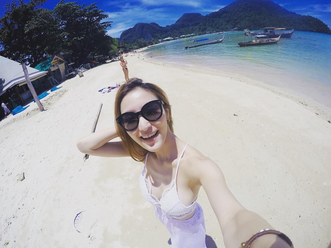 派对尤物DJ林佩佩 比基尼让人把持不住!