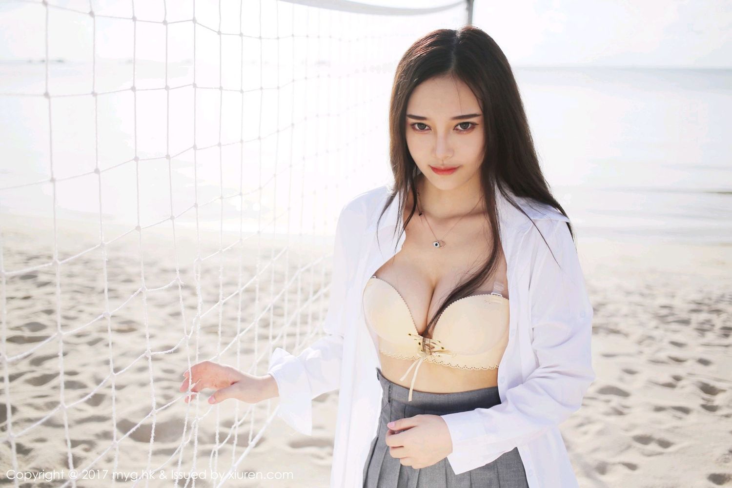 越南心愿唐琪儿 海边白寸衫短裙系列