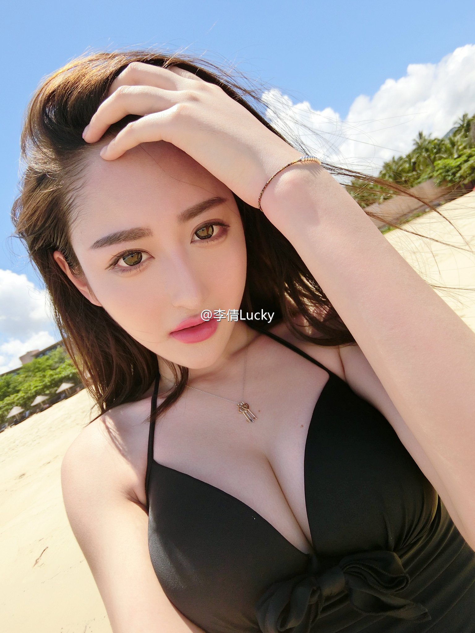 李倩Lucky 比基尼美照实在诱人