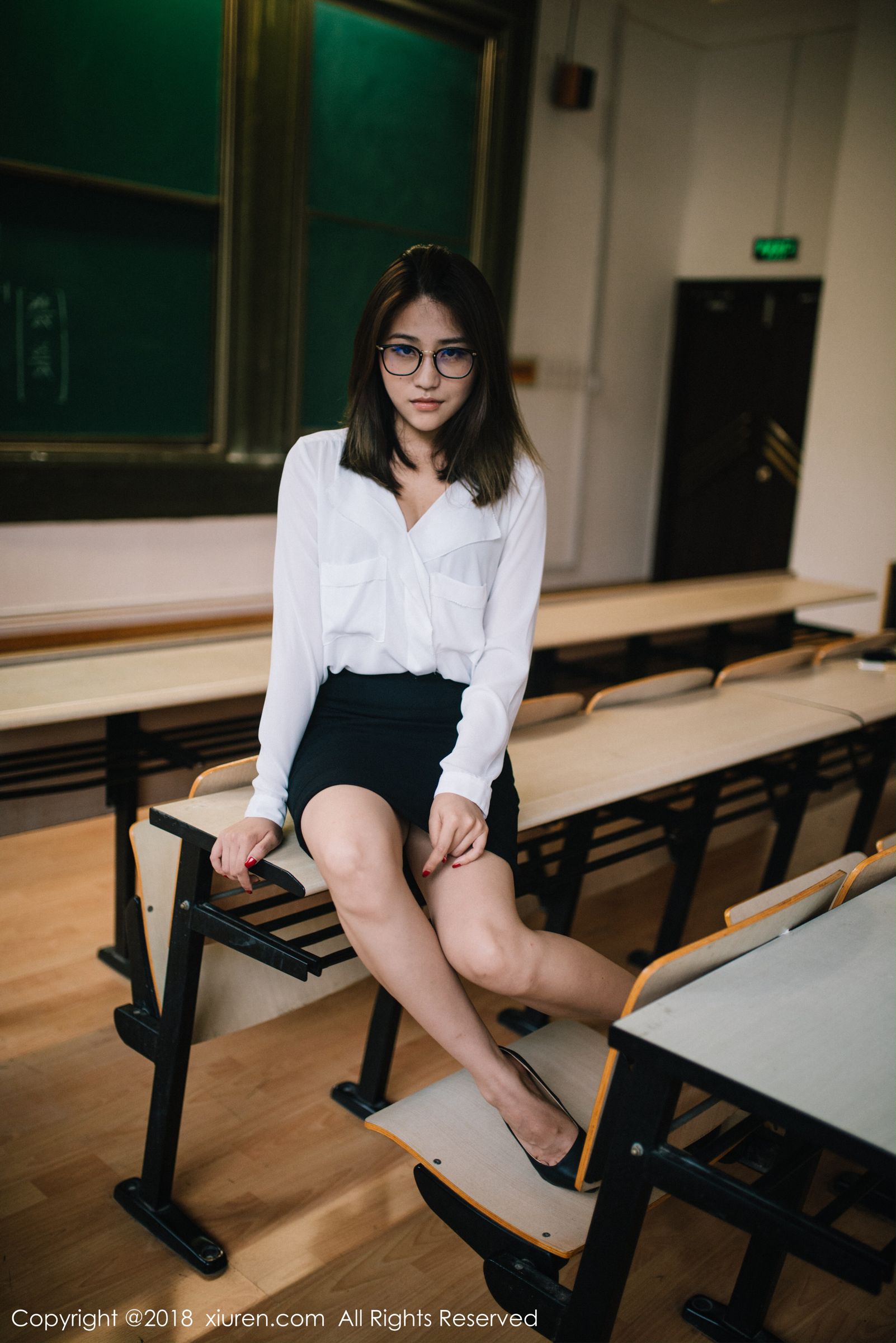 气质女神许诺Sabrina 教师OL制服主题系列