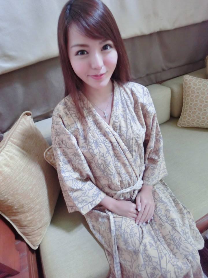 Vivi Tam(谭嘉仪) 比基尼私房照诱惑写真图