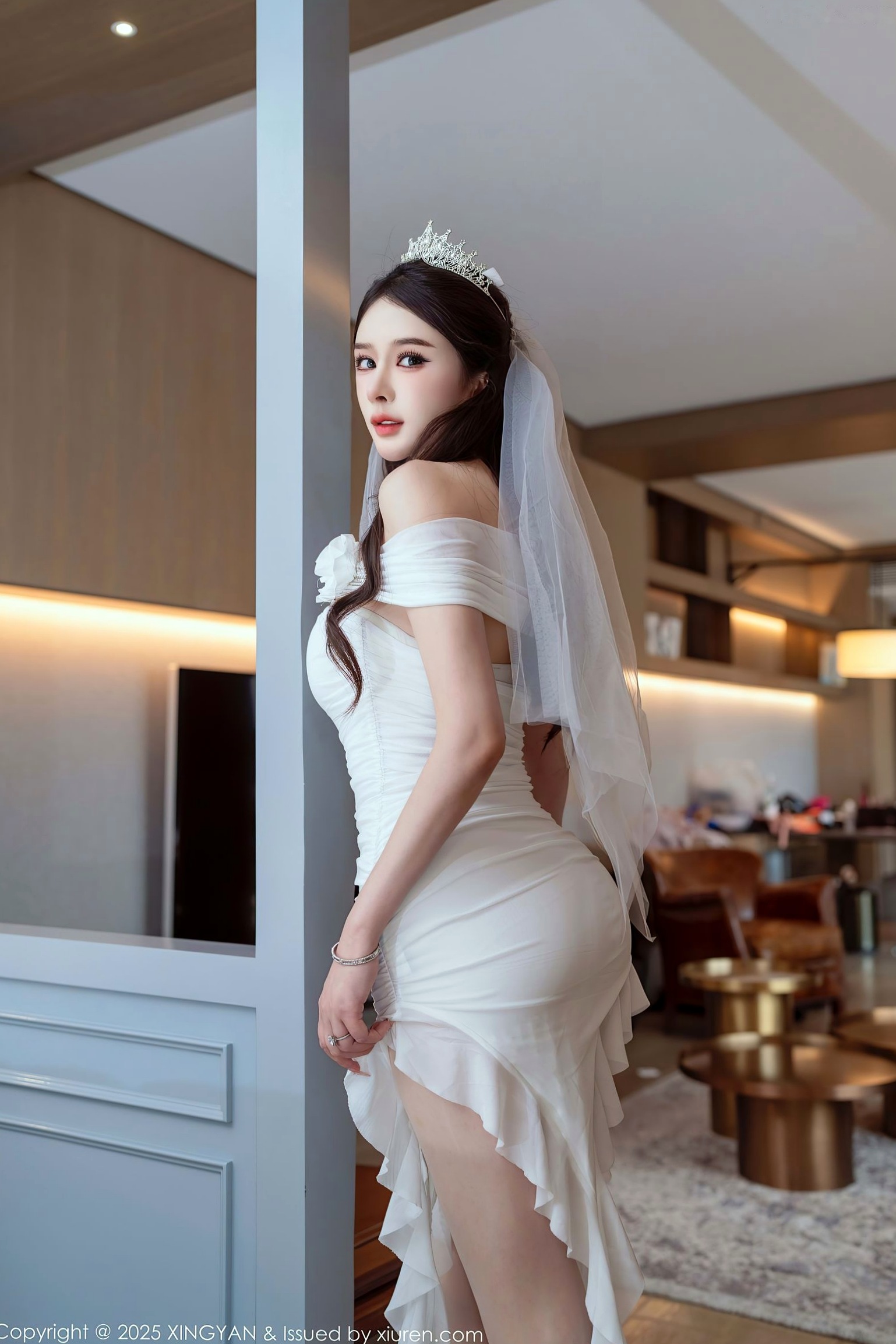 XingYan星颜社388期:李丽莎白色婚纱主题,精致蕾丝内衣演绎极致纯欲诱惑,无圣光大尺度私房写真集锦,展现成熟女性柔美魅力