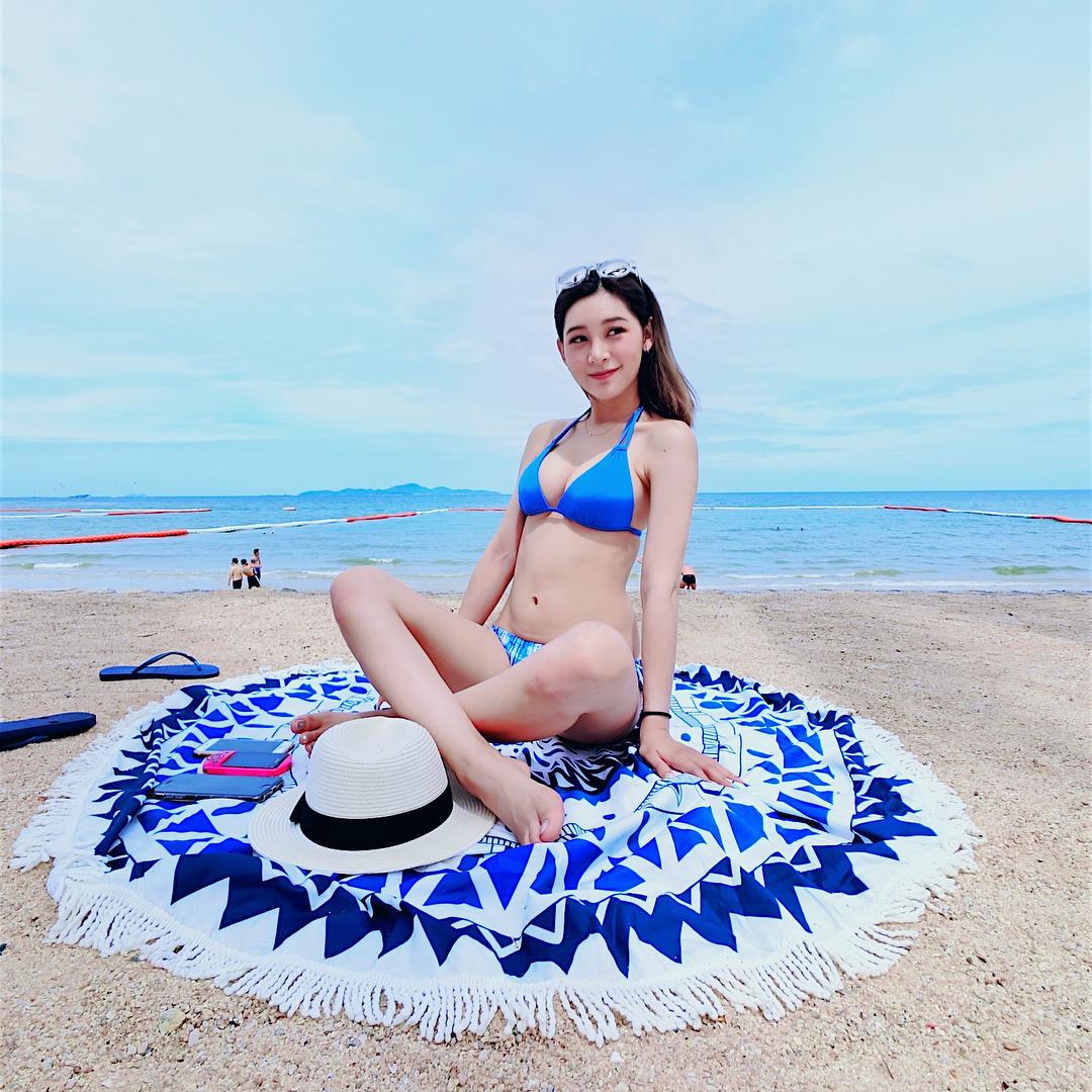 台湾蜜糖妹卢映融 Ig比基尼美照一箩筐