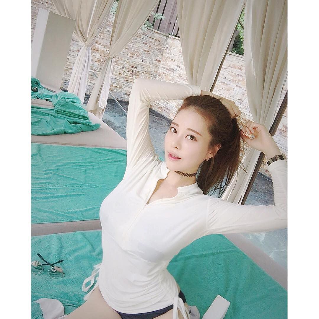 CC主播金敏英,逆天身材美照迷死人