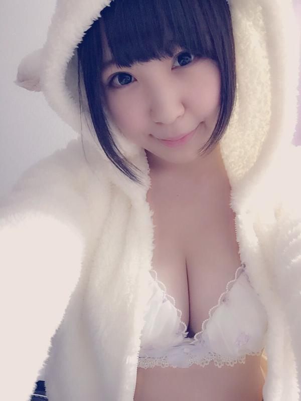 森春流(森はるら)-奶牛美女的自拍照