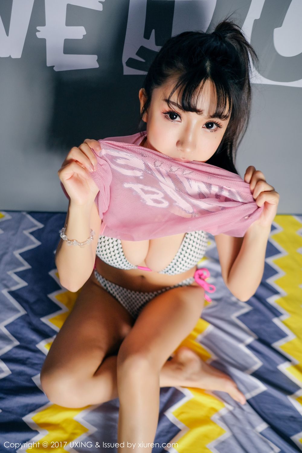 巨乳萝莉晓茜sunny 傲人美胸细腻皮肤