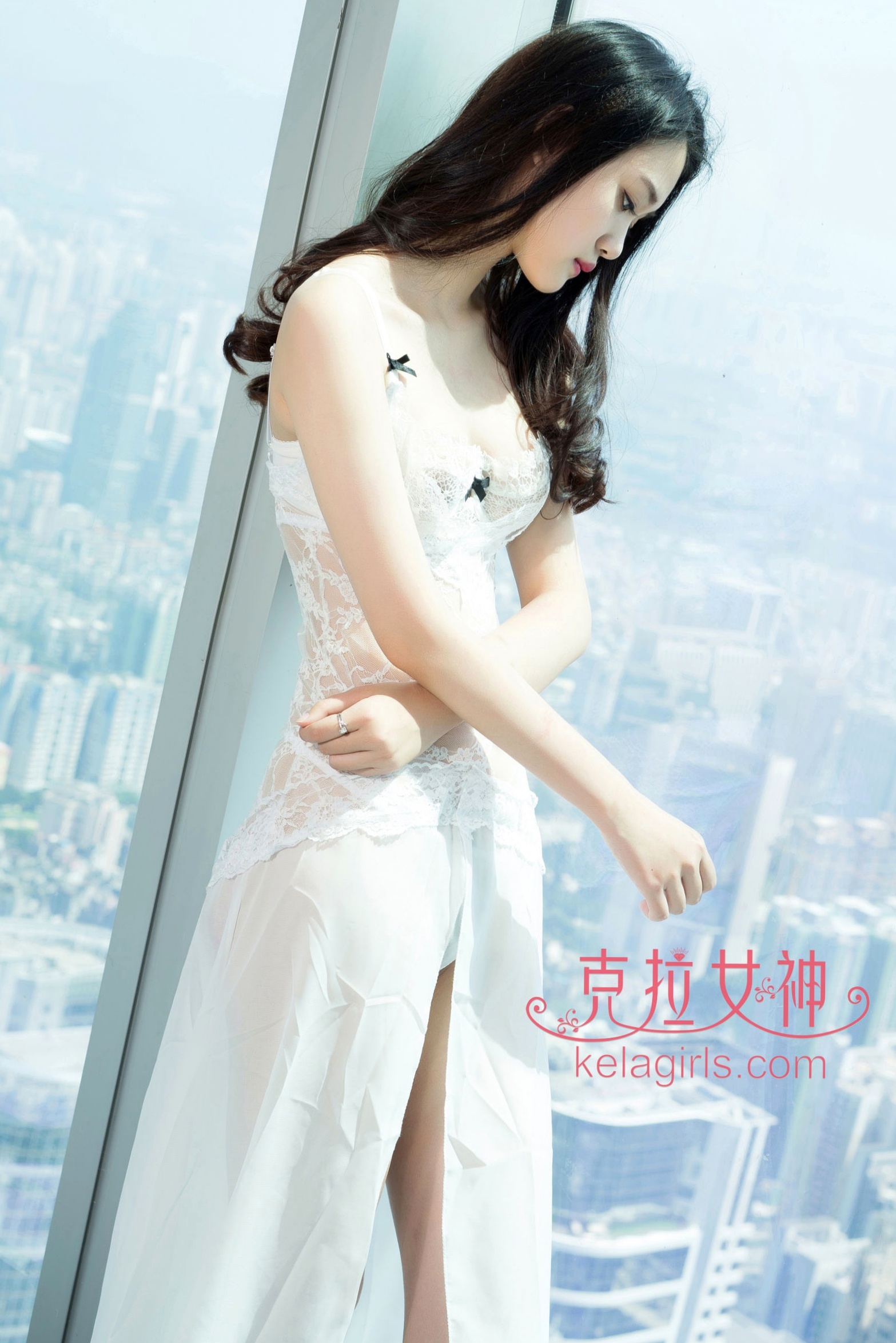 KelaGirls克拉女神-苏可可《没有你的日子》高空落地窗白色蕾丝内衣诱惑私房大尺度写真