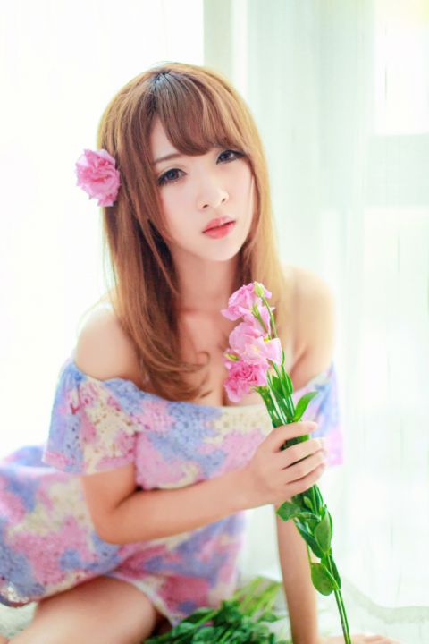 张蕴仪-青春少女泳装里的妖娆