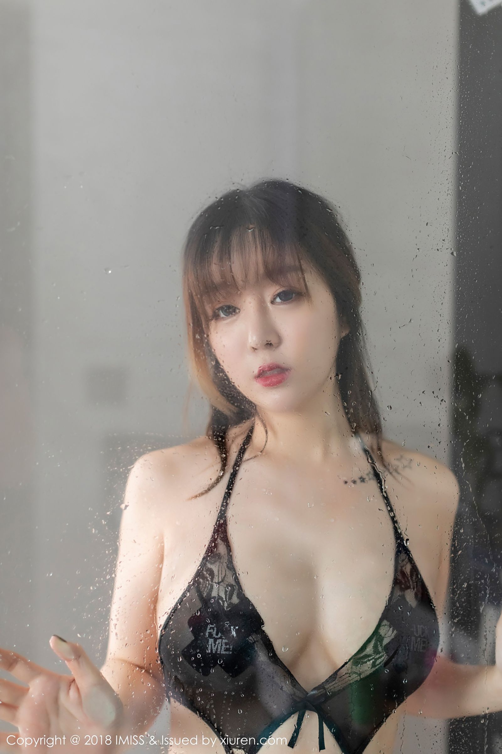 性感女神王雨纯 躁动黑丝湿身诱惑