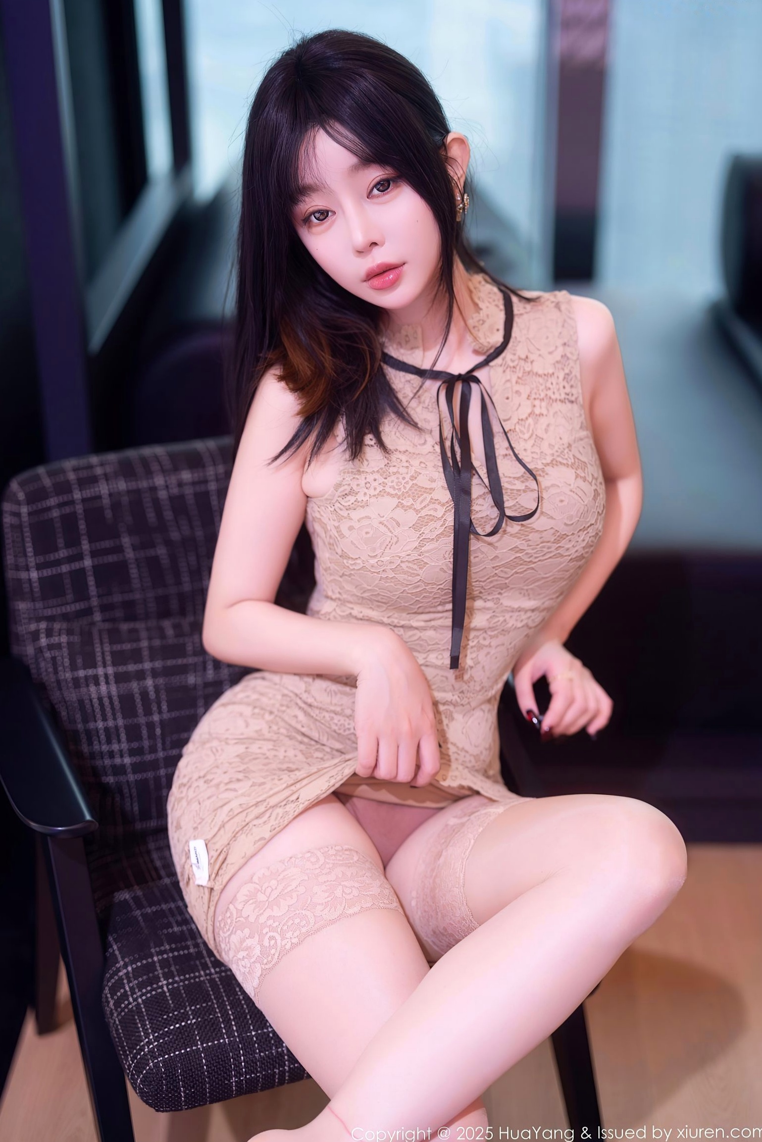 HuaYang花漾-632-王雨纯:私房诱惑大尺度写真,精致内衣配丝袜,性感女神撩人身姿尽显
