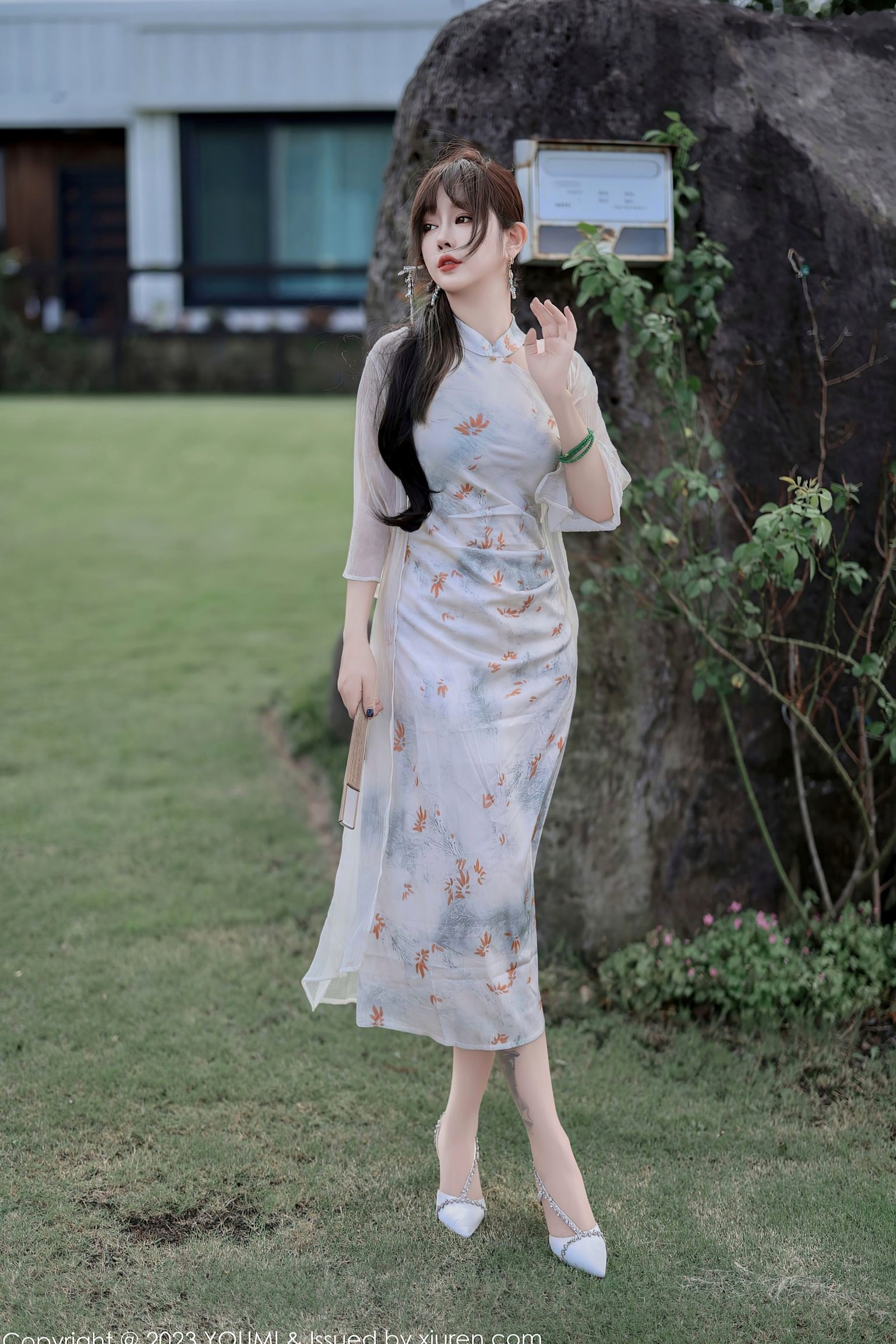 YouMi尤蜜荟-983-王雨纯:纯白内衣私房写真,薄纱透视诱惑,尽显曼妙曲线与纯欲气质