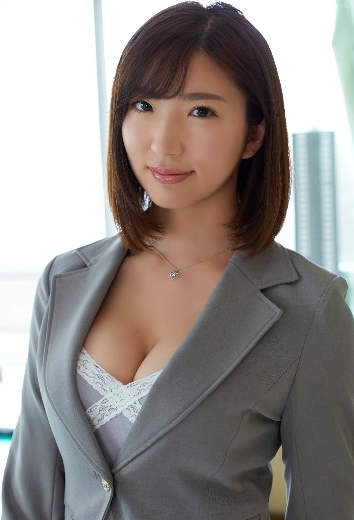 PB写真集_松嶋えいみ《放課後に呼び出されて》办公室诱惑黑丝高跟私房大片