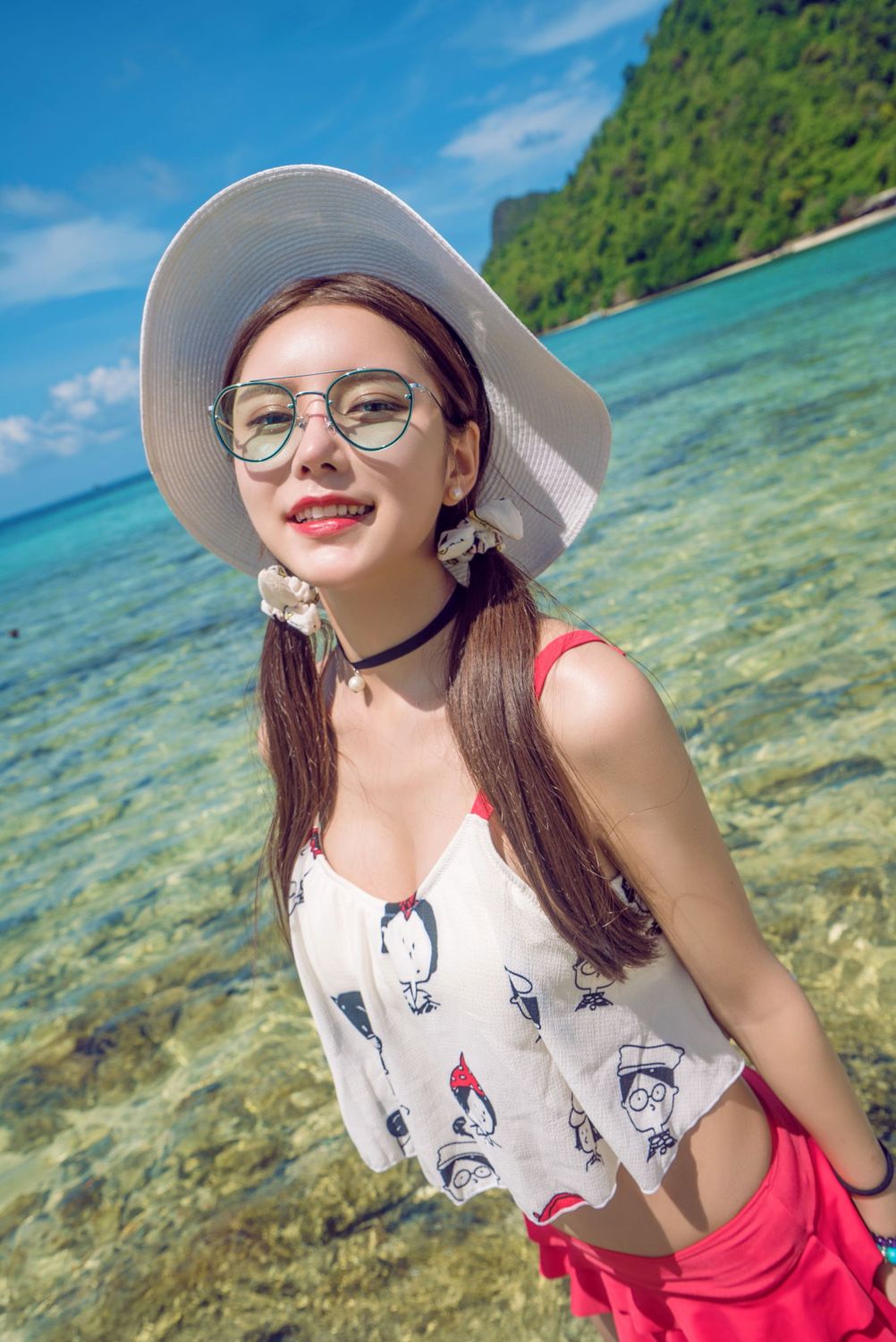 徐妍馨与陈大榕 印尼巴沙旅拍写真