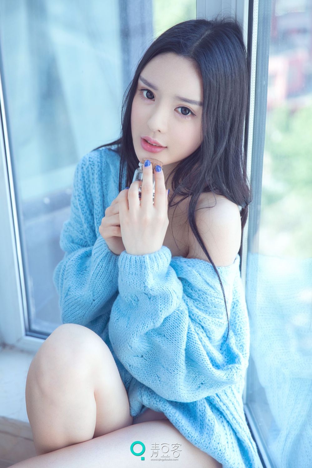 双马尾少女苏迪 尽展清纯魅力