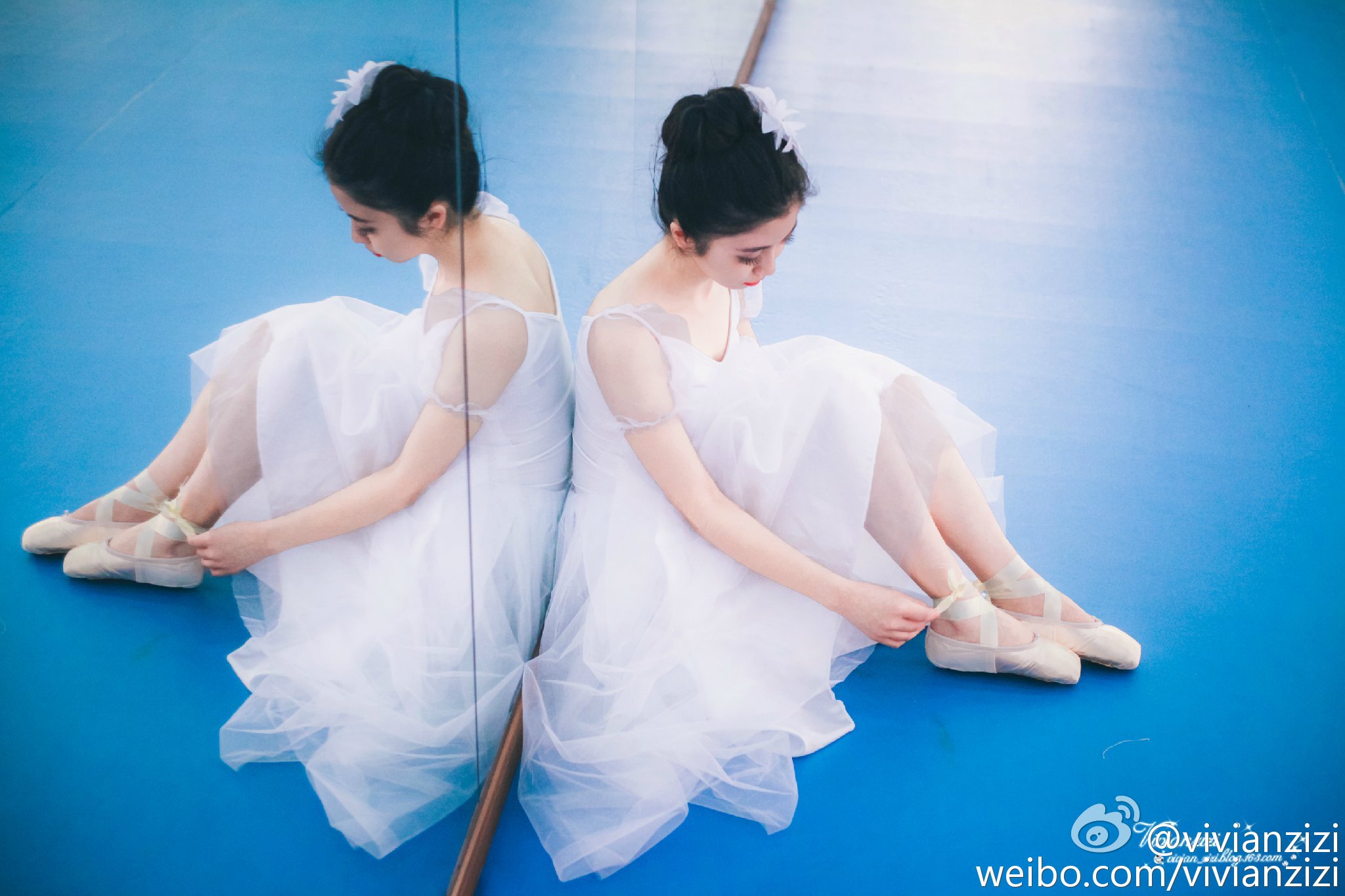 郑凌莉-「厦门最美校服女」私房照诱惑写真图