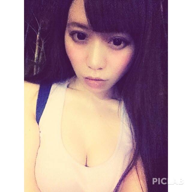 张语昕-超美白肌肤美女生活照