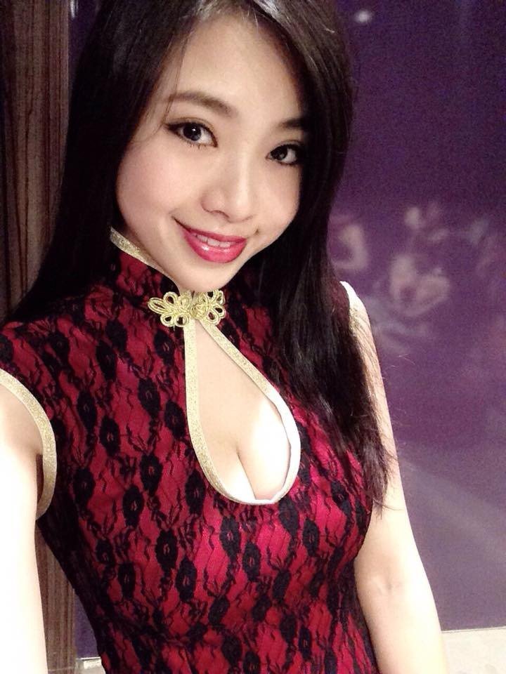 蔡昀洁(蔡昀潔) 辣妹爱运动深邃事业线令人脸红心跳