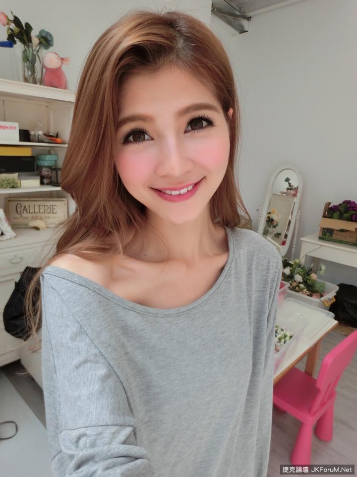 婷婷Usagi(蔡婷婷) 海量私拍闺房美照爆出