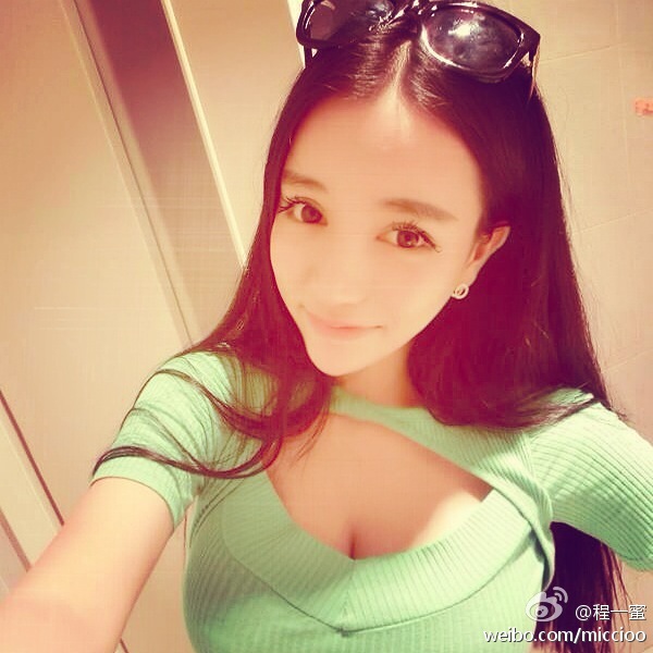 程一蜜 身材超级好的内地正妹