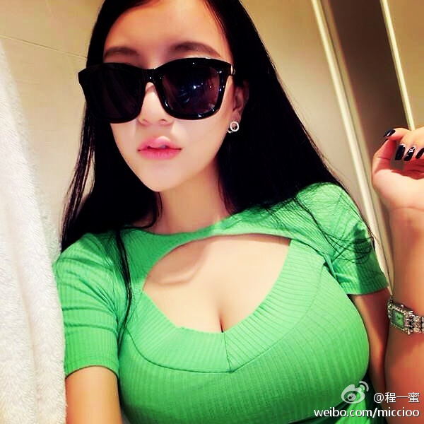 程一蜜 身材超级好的内地正妹