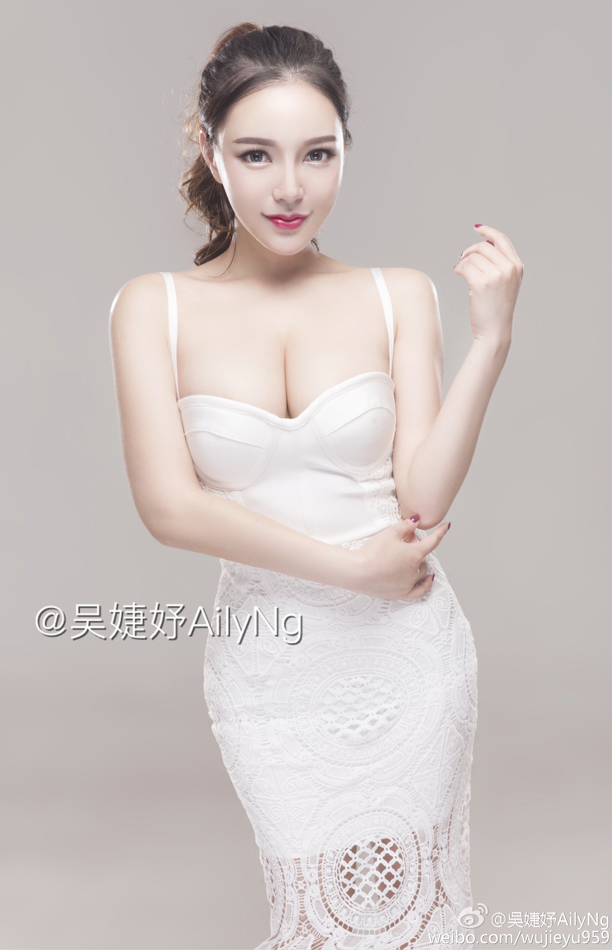 吴婕妤AilyNg S型身材魅惑写真图