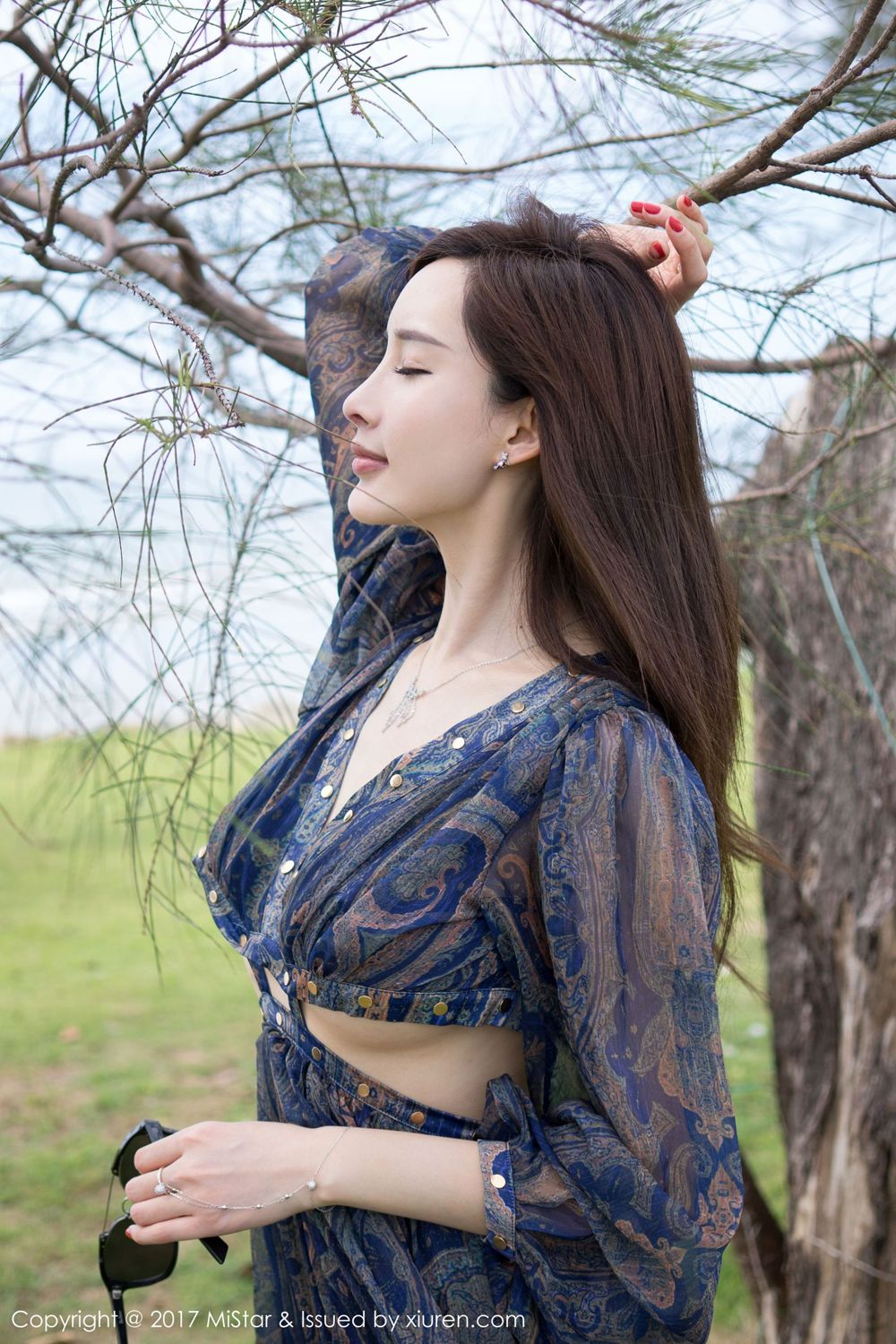 沙滩女神土肥圆矮挫穷 尽态极妍千娇百媚