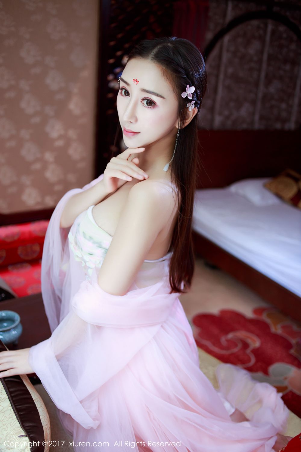 性感女王邹晶晶 花心定有何人捻