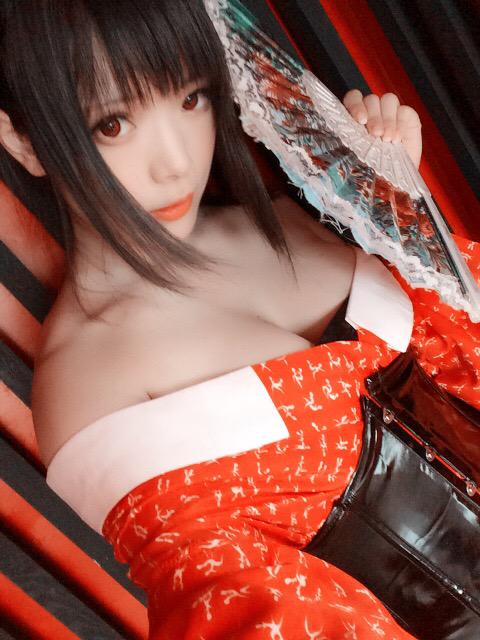 赤根京 爆乳妹Cosplay私房照诱惑写真图