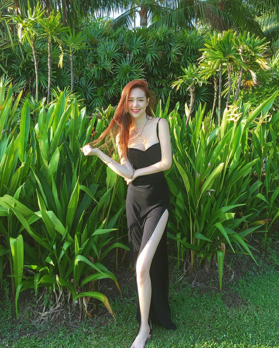 张凯玲 气质女神比基尼最新写真图