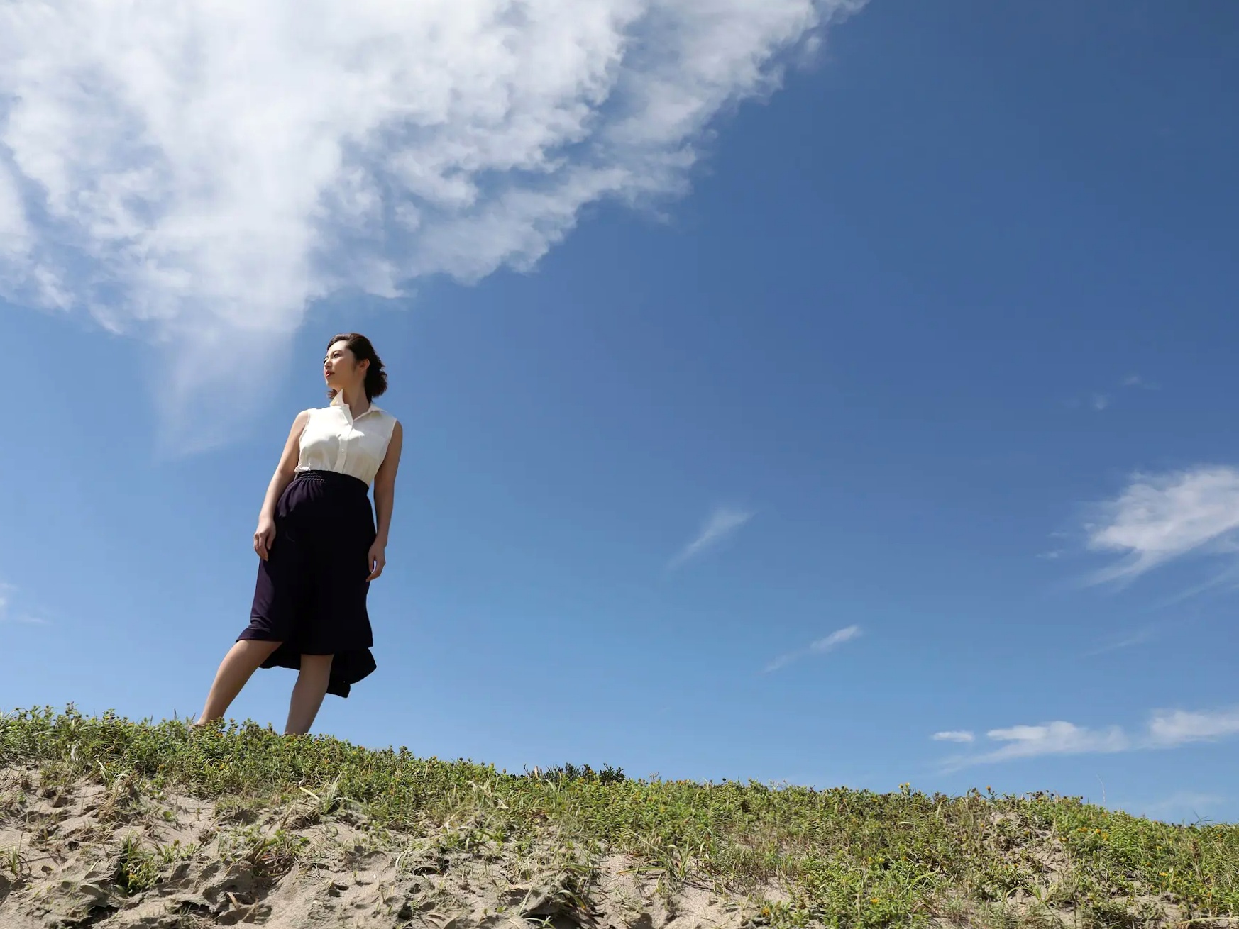 塩地美澄 - 日本一のフェロモン美女アナ与官能之旅:性感内衣与浴室湿身私房写真