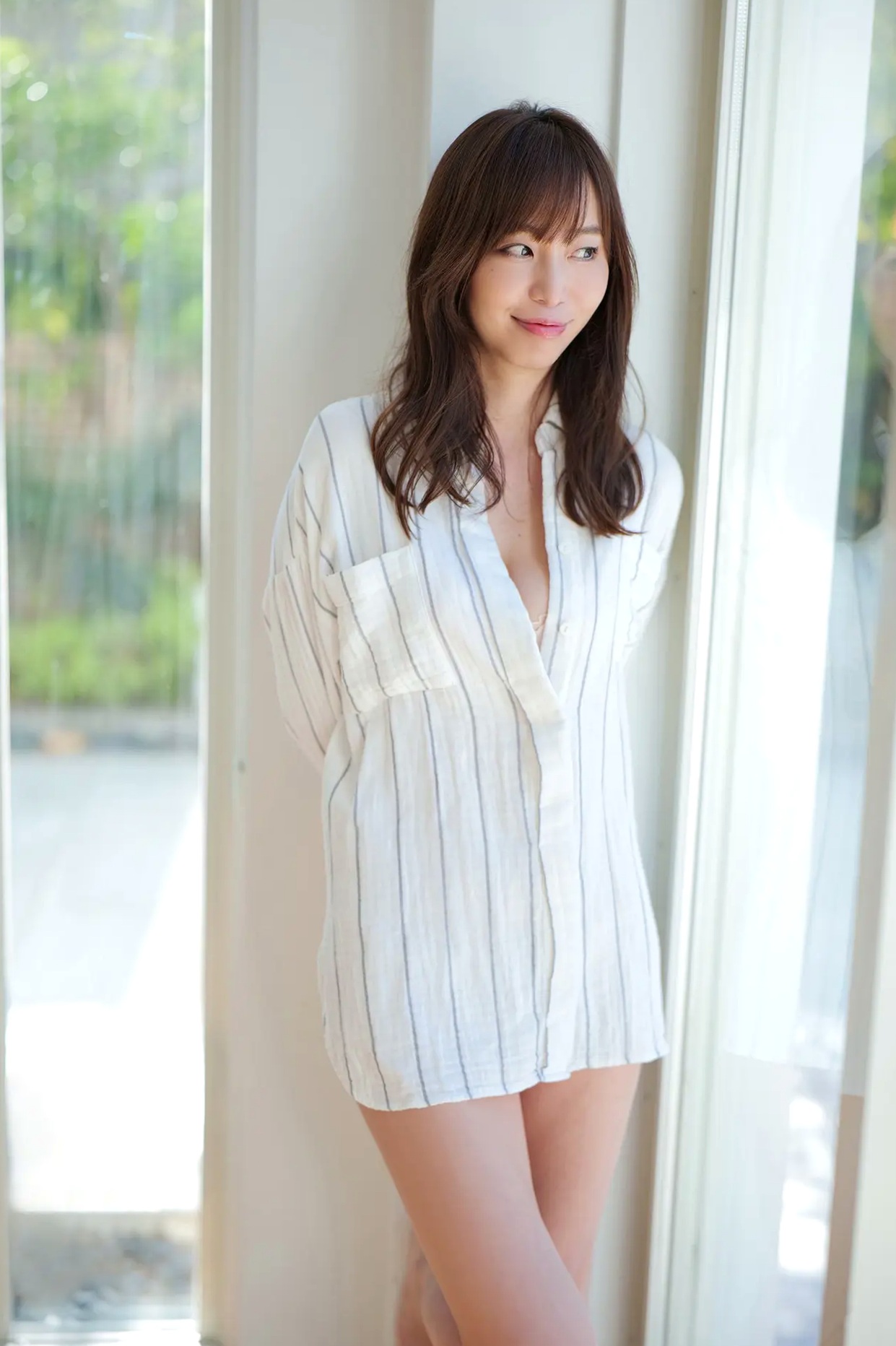 塩地美澄 - 女子アナ桃源郷:绝美性感比基尼泳池写真,室内私房大尺度诱惑,前日本女主播尽显轻熟丰满韵味