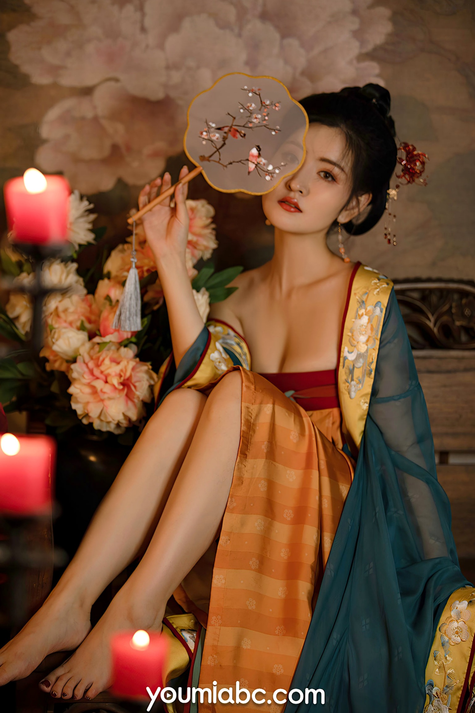 YouMi尤蜜-沈梦瑶-《夜话西窗烛》国风古典汉服私房:香肩半露,烛光摇曳,绝美身姿尽显东方极致诱惑