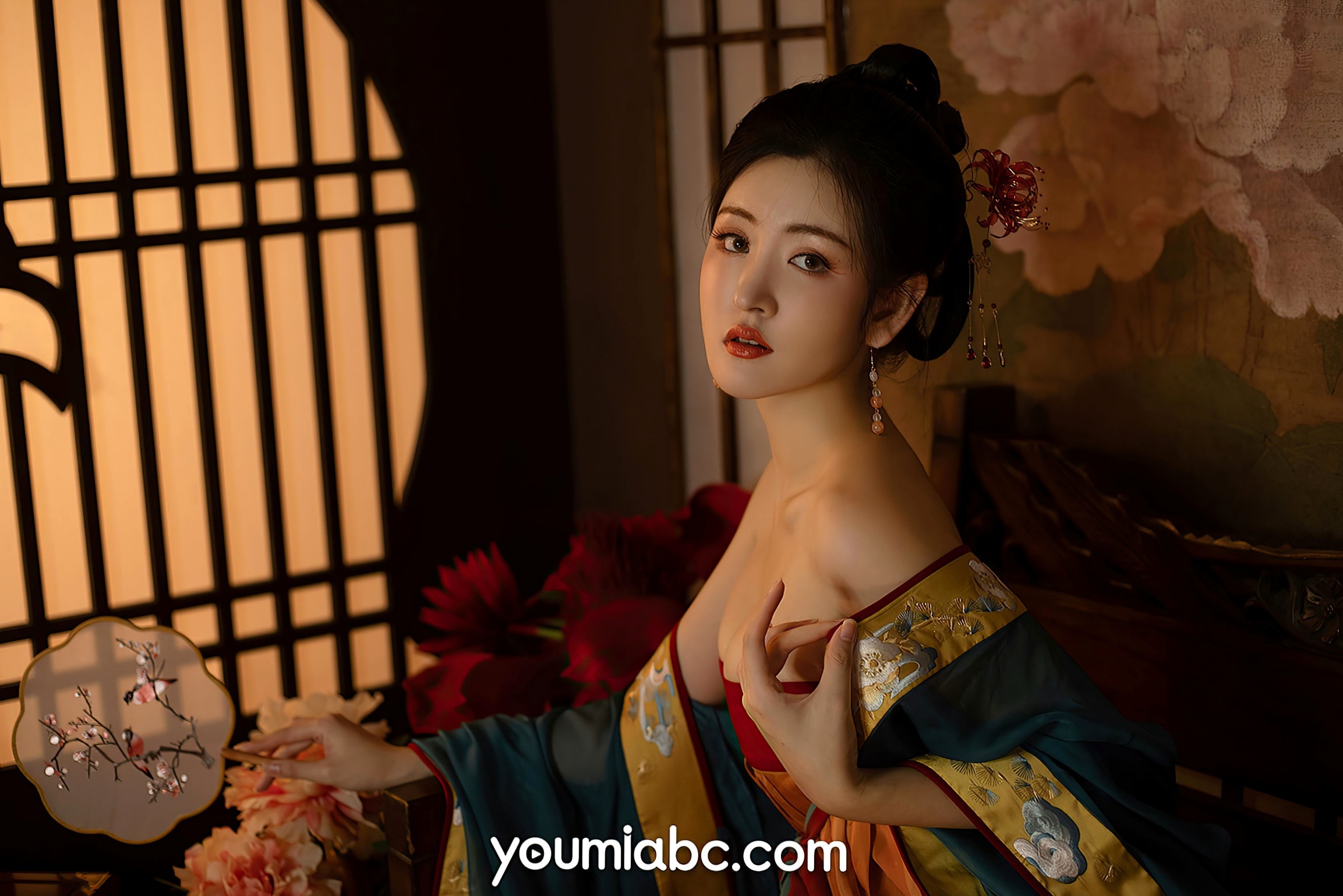 YouMi尤蜜-沈梦瑶-《夜话西窗烛》国风古典汉服私房:香肩半露,烛光摇曳,绝美身姿尽显东方极致诱惑