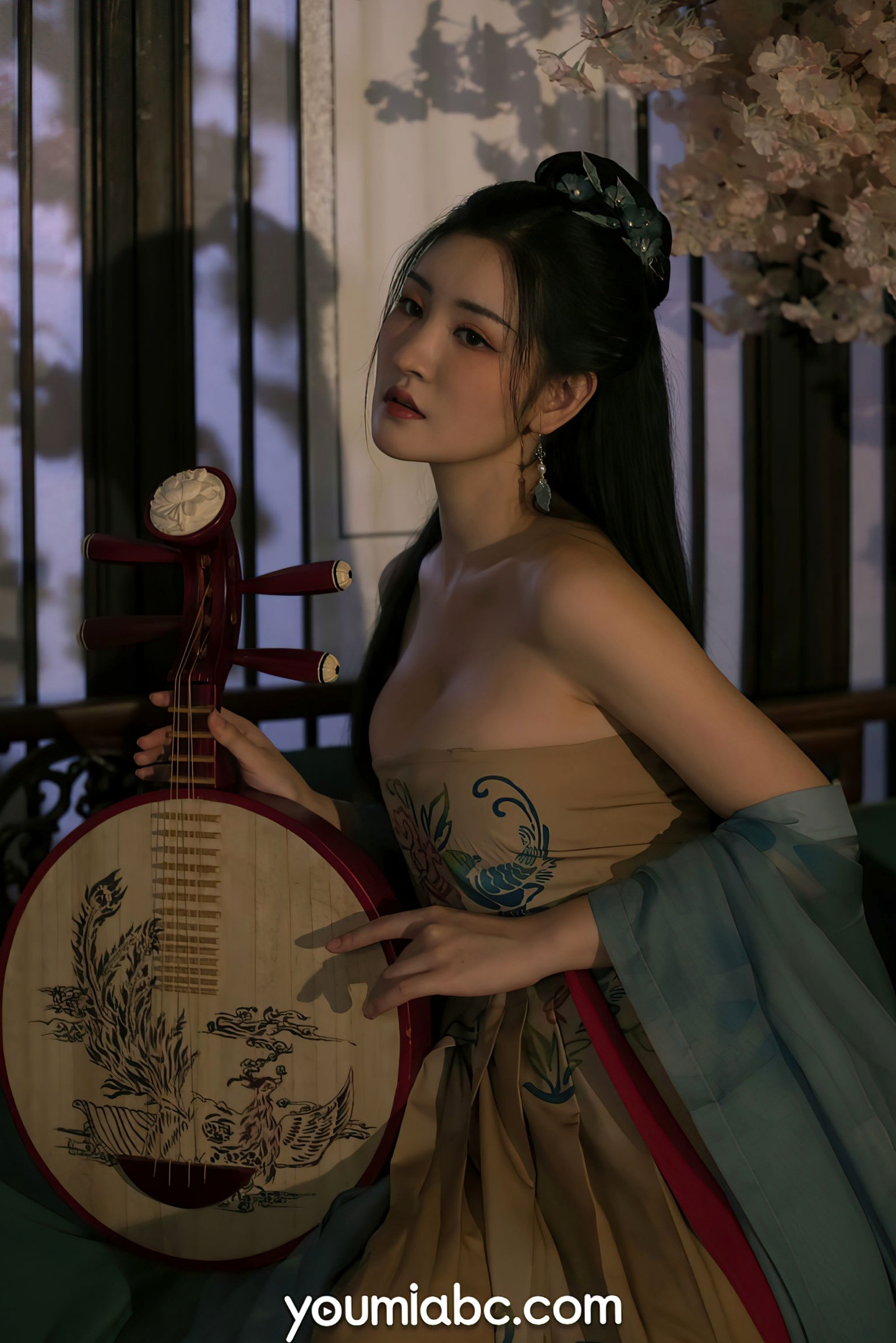 YouMi尤蜜沈梦瑶《琵琶行》古风写真,精致古典抹胸造型,尽显绝色温婉东方韵味大片