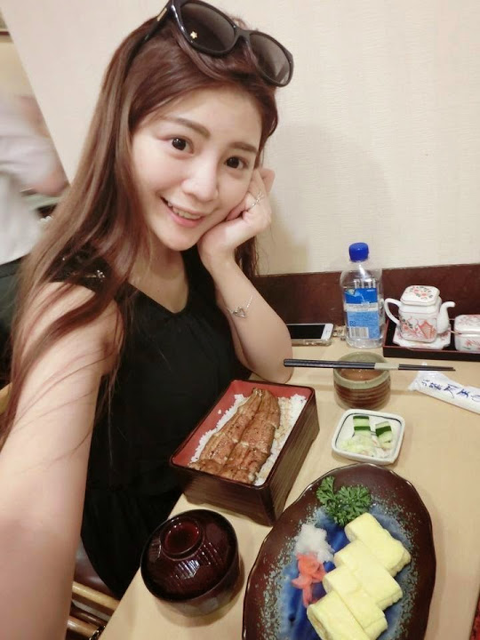 周依辰(周依宸) 蹦乳妹的E-cup清纯照
