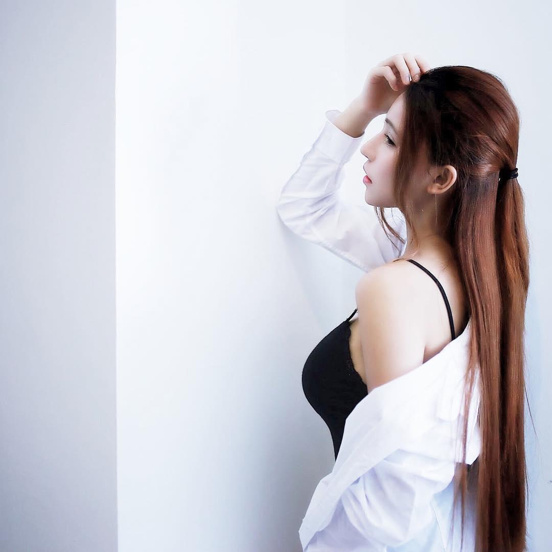 激似人气女优三上悠亚!「白皙甜心」谭咏曦胸器太过惊人