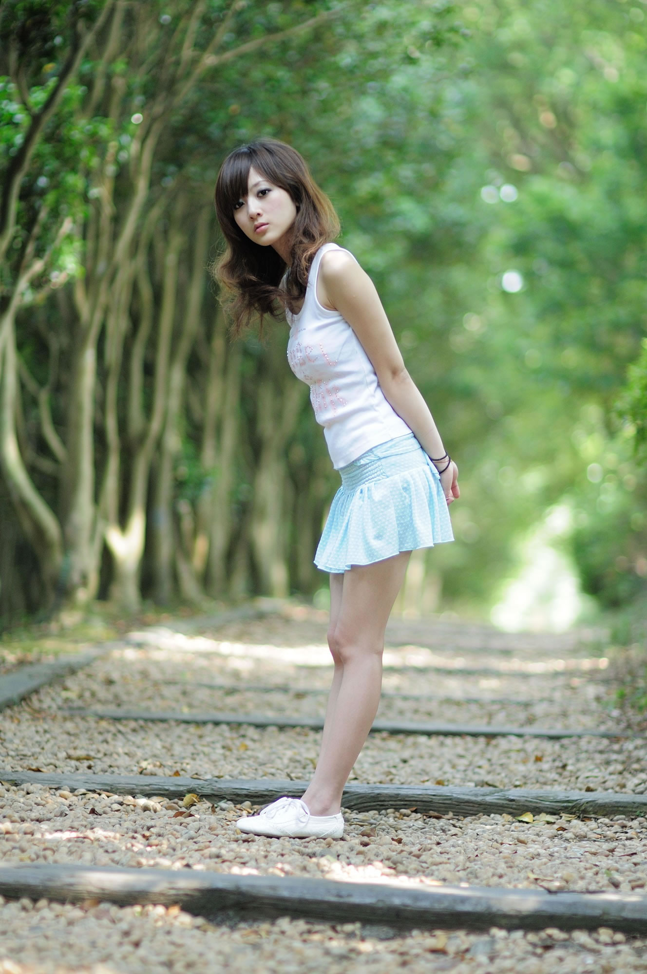 张凯洁 台湾清纯美女果子MM@陽明山美軍宿舍 (一)