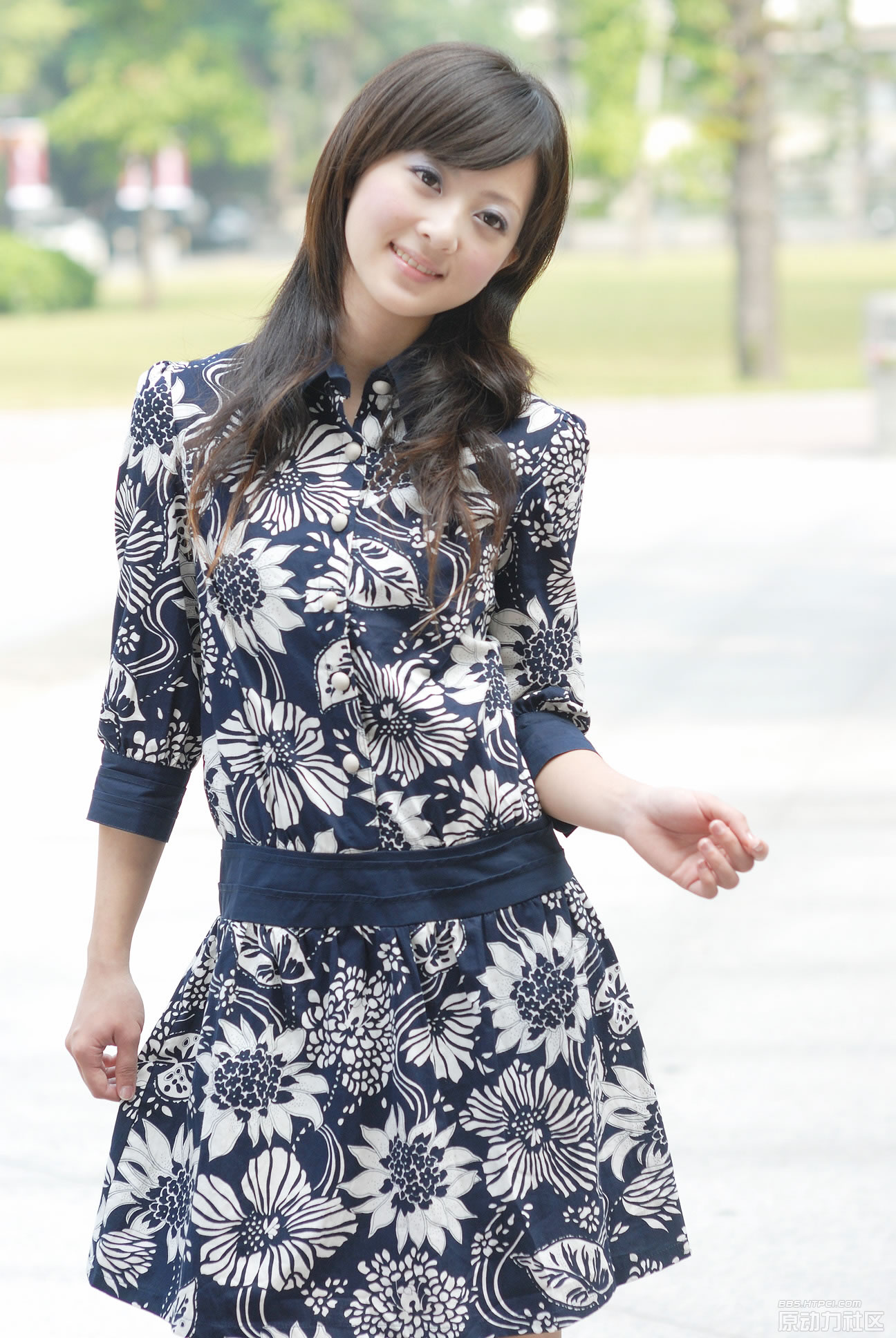 台湾清纯美女果子MM张凯洁服饰图集