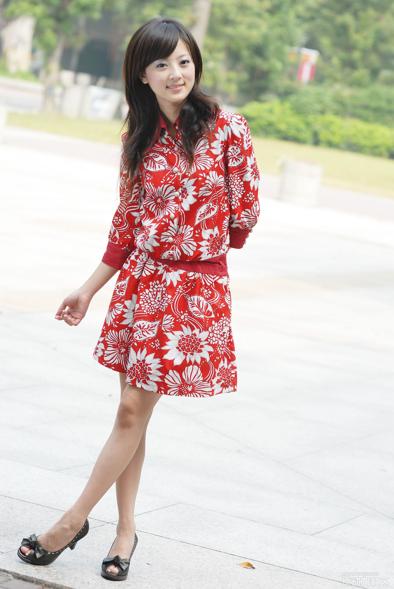 台湾清纯美女果子MM张凯洁服饰图集