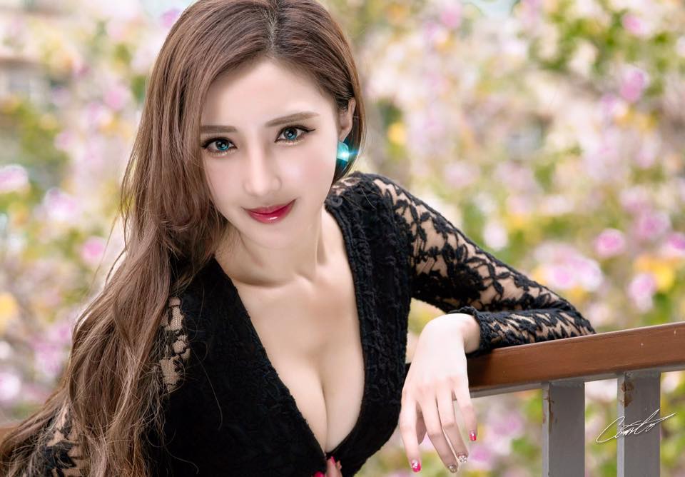 赵芸- 台湾美腿女神精选写真图集