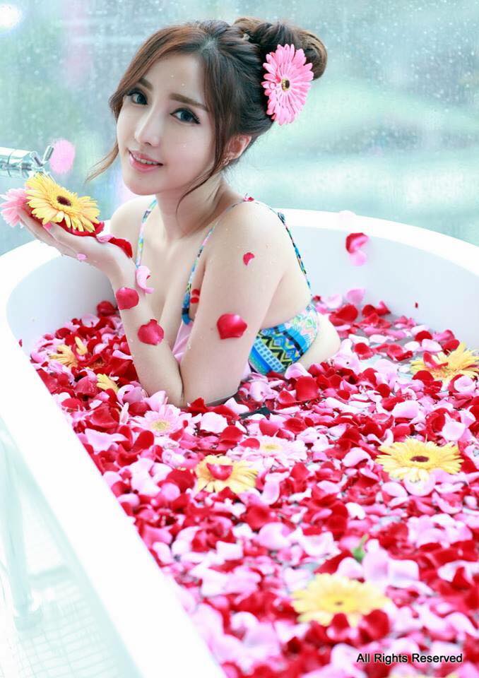 赵芸- 台湾美腿女神精选写真图集