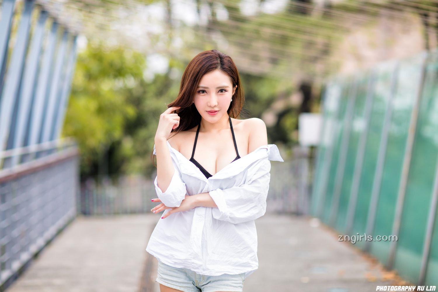 赵芸- 成熟女人户外写真系列三
