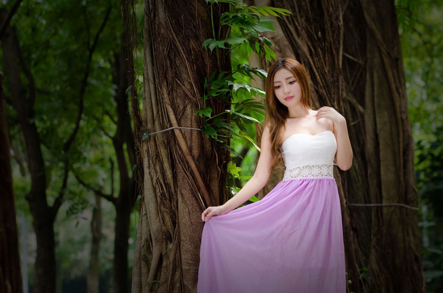 赵芸- 成熟女人户外写真系列四