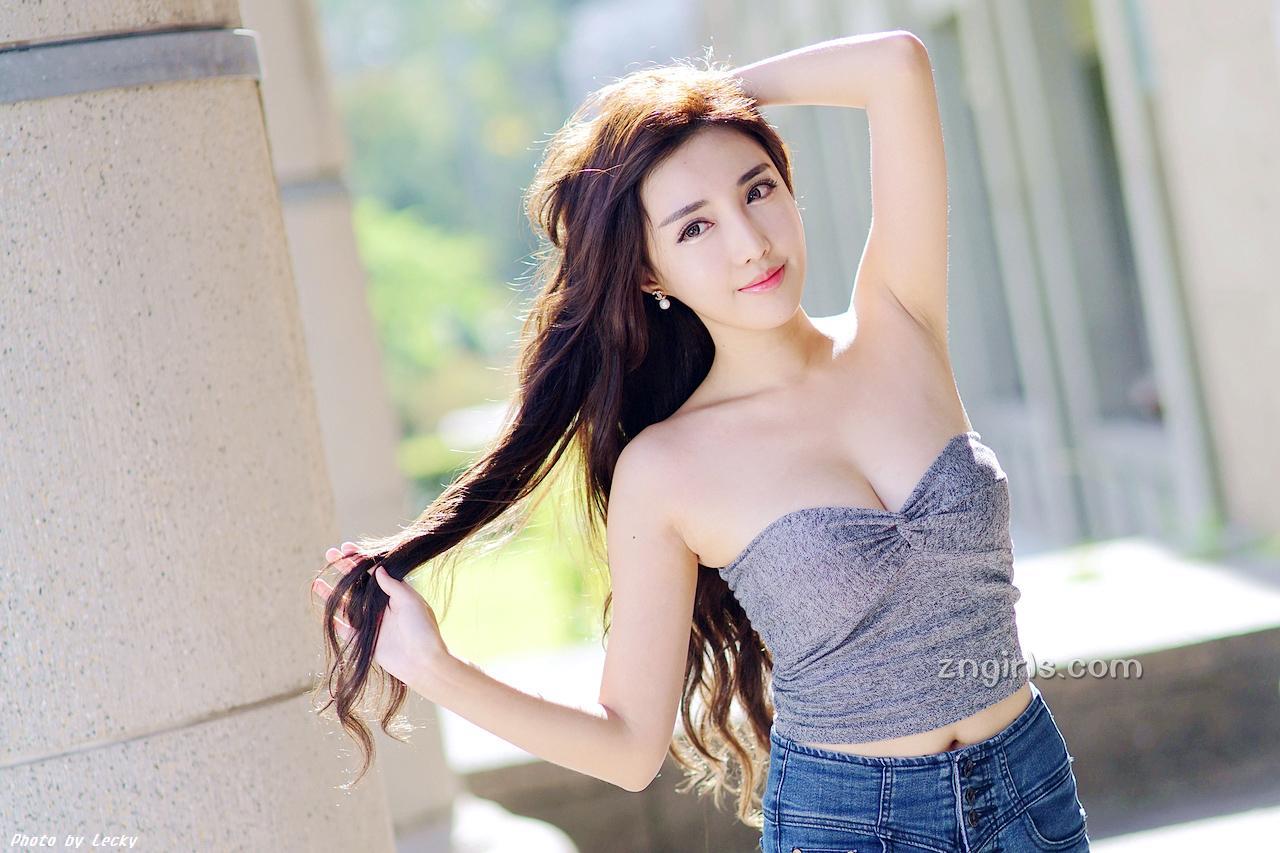 赵芸- 成熟女人户外写真系列七