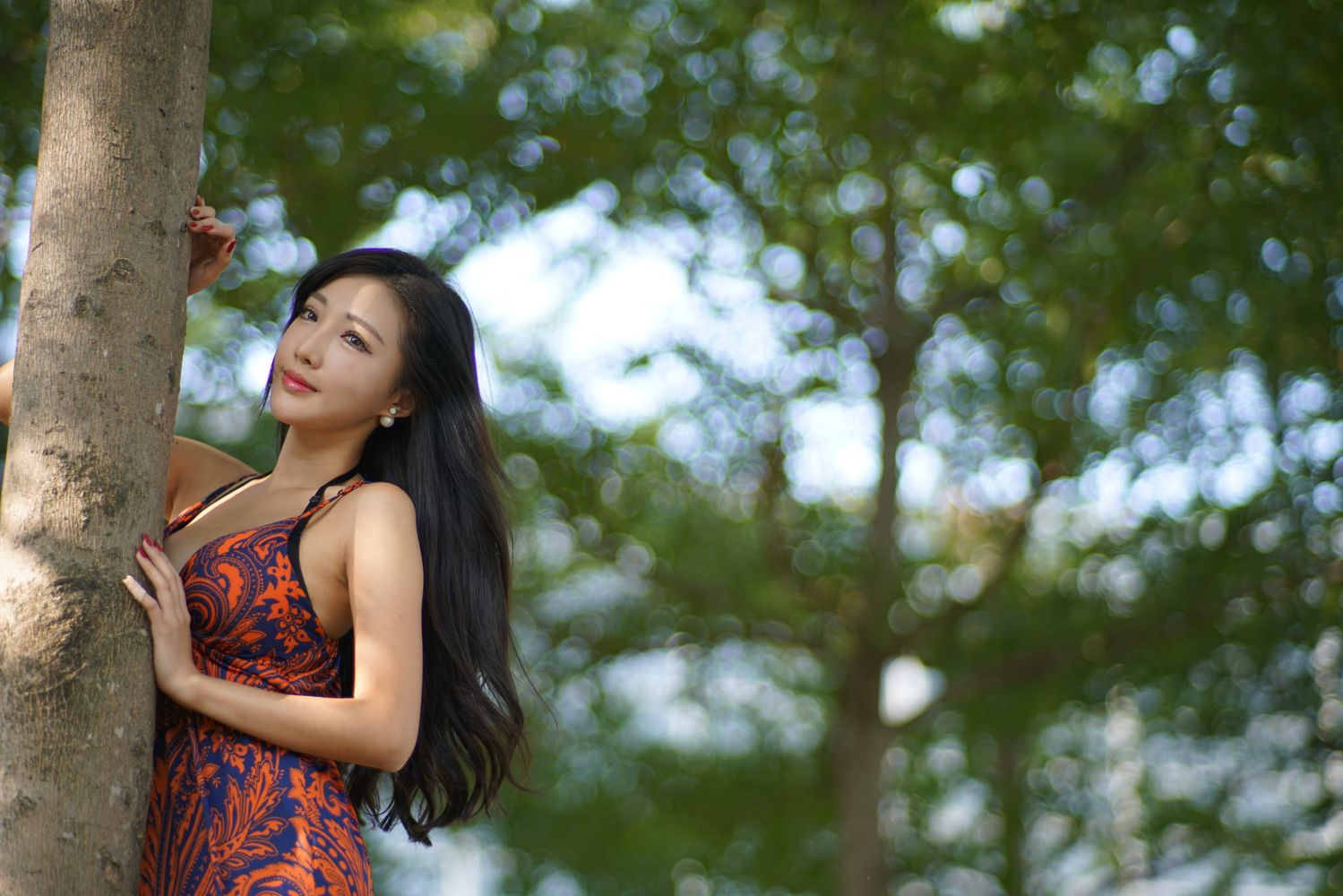 赵芸- 成熟女人写真之桔花吊带